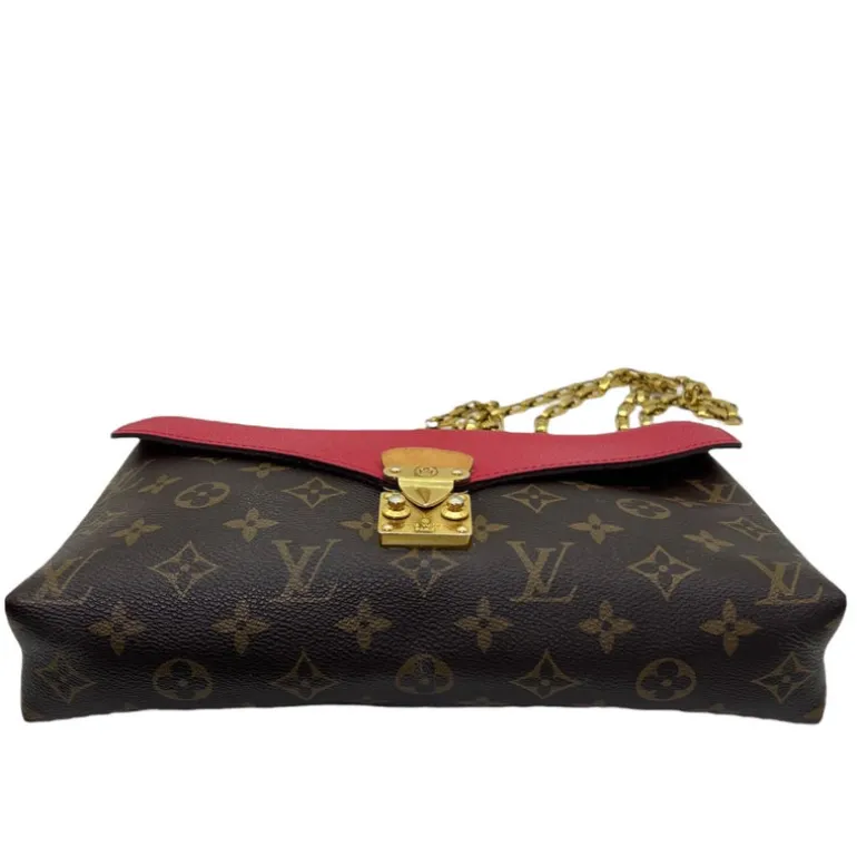 LOUIS VUITTON BORSA PALLAS CON CATENA