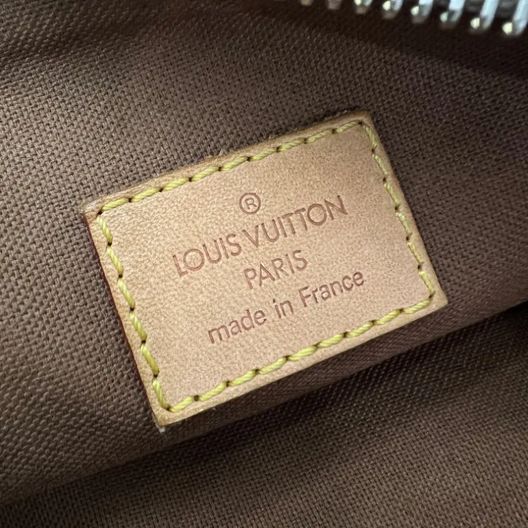 LOUIS VUITTON BOSPHORE TRACOLLA
