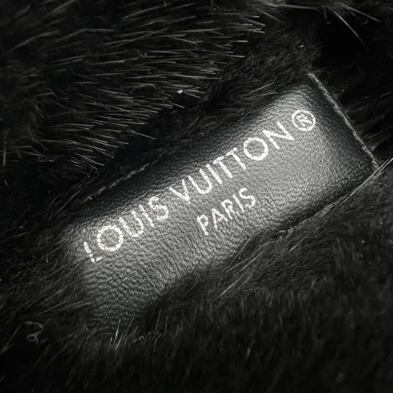 LOUIS VUITTON POOL PILLOW IN VISONE SANDALI TG. 37