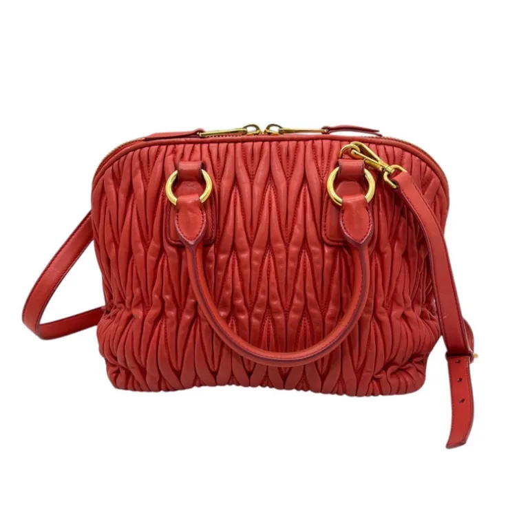 MIU MIU BORSA A TRACOLLA IN NAPPA GOFFRATA