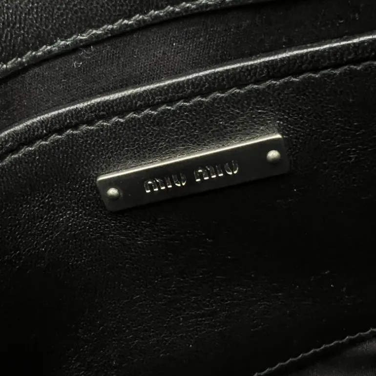 MIU MIU BORSA IN PELLE CON CATENA