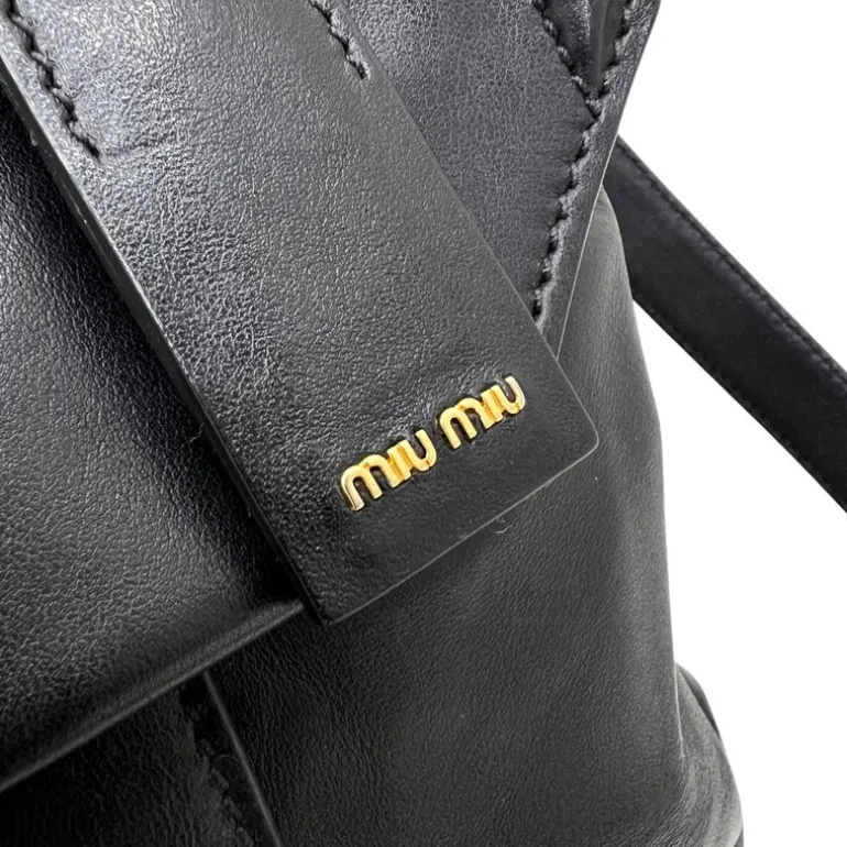 MIU MIU BORSA IN PELLE CON TRACOLLA