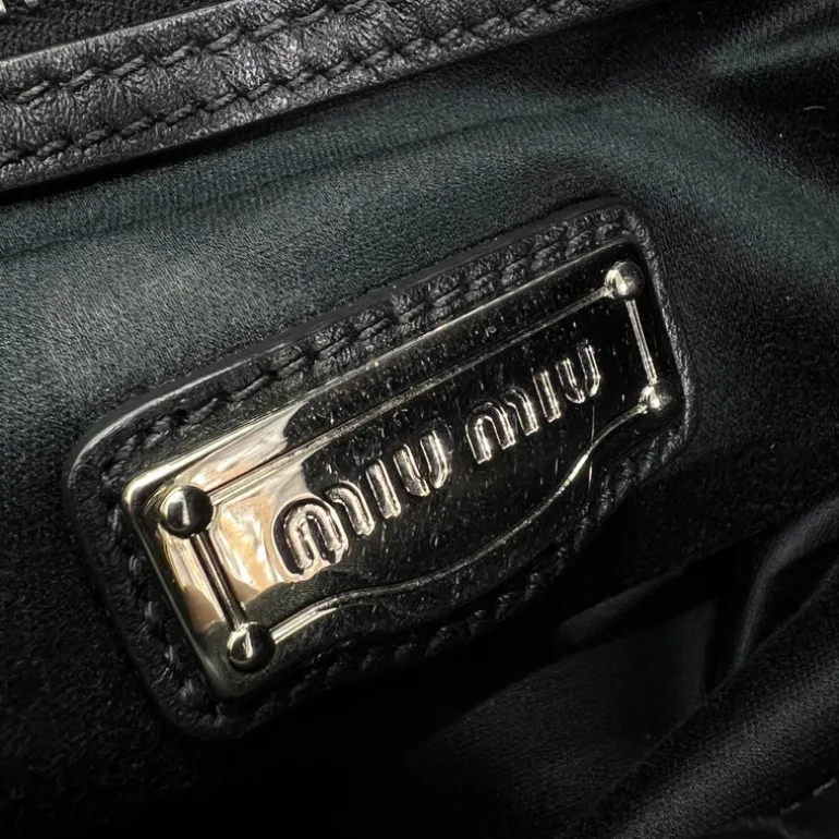 MIU MIU BORSA SHOPPING IN PELLE NERA